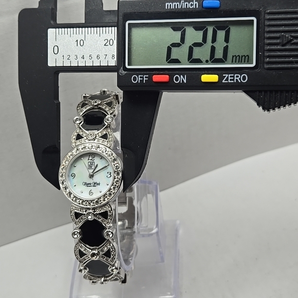 Victoria Wieck LADIES Watch Mother of Pearl Silver Tone & Black Enamel Crystals - Picture 4 of 9